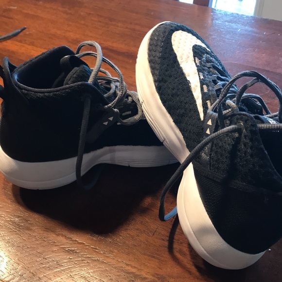 NIKE ZOOM RIZE Men’s Hi Tops - Picture 9 of 13